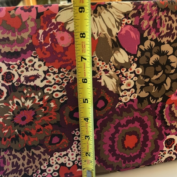 Vera Bradley Expandable Travel Tote Bag in Rosewood Pattern‎ - Picture 13 of 15